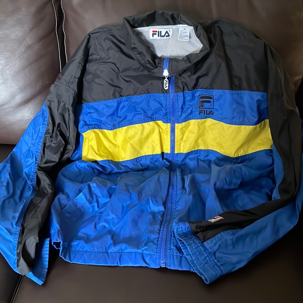 😊2 lots/$15 Vintage FILA Windbreaker, size M
